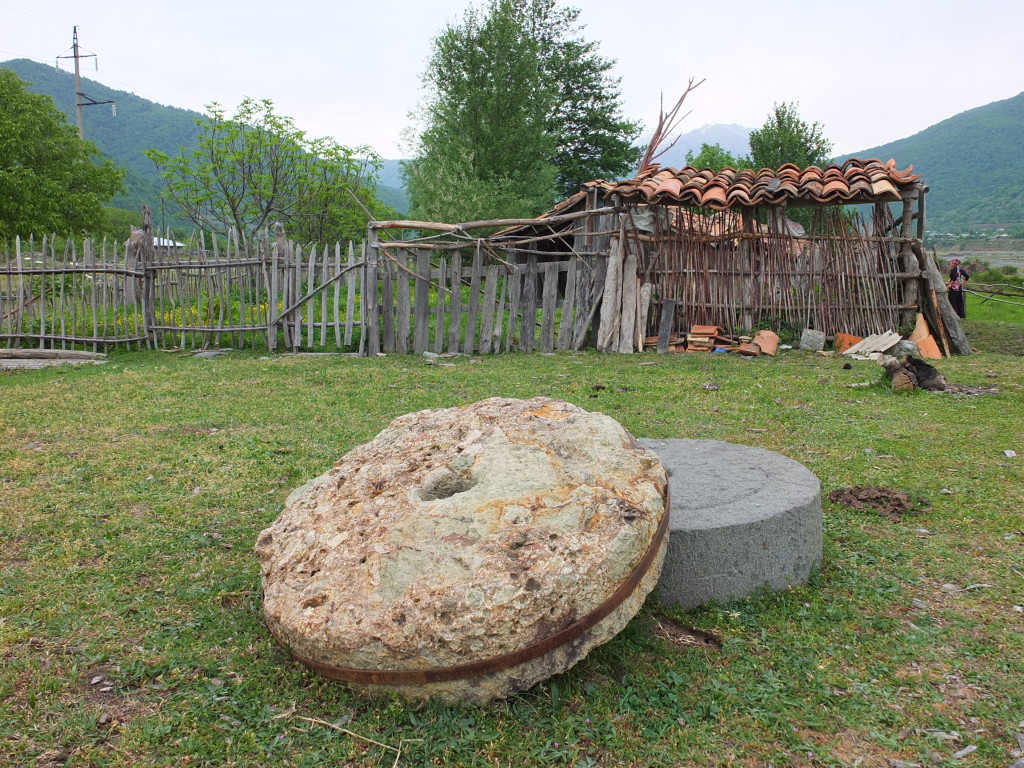 Corn milling stones